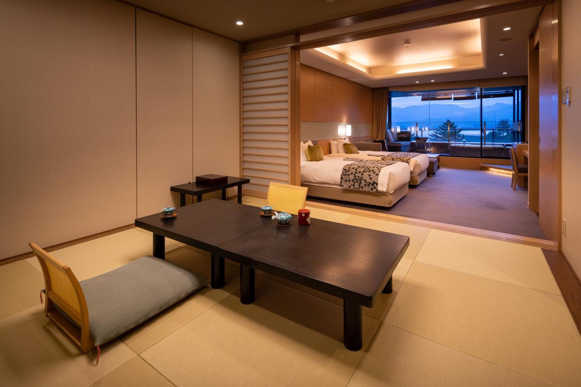 Miyajima Grand Hotel Arimoto Hatsukaichi Buitenkant foto